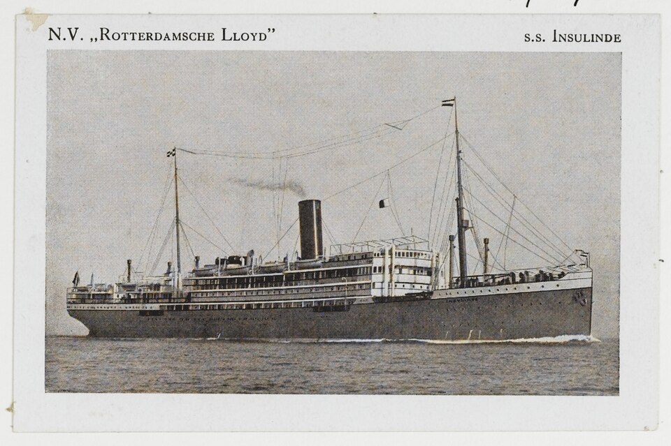图15：因苏林德号（SS Insulinde），属于N.V.Rotterdamse Lloyd，推测拍摄地点于荷属东印度（图片来源：荷兰莱顿大学图书馆数字馆藏）